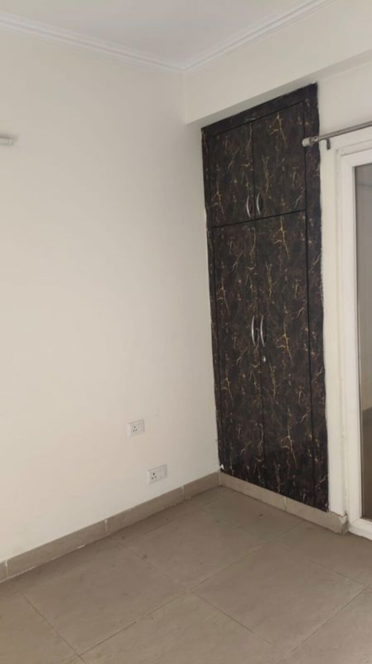 Room, gaur-city-2-14th-avenue 2 Bedroom 955 Sq.Ft. Apartment In Sector 16c Greater Noida Greater Noida 9853556