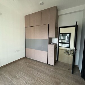 Room in 3 BHK Apartment at Sobha City Gurgaon, Babupur Village – for Rent