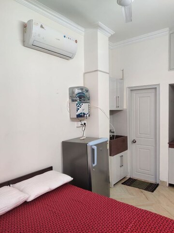 1 RK Independent House For Rent in Sector 17