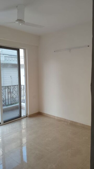 Room in 3 BHK Builder Floor at Signature Global Park 4 and 5, Sohna Sector 36 – for Rent