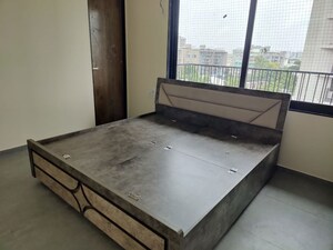 Bedroom in 3 BHK Apartment at Thaltej – for Rent