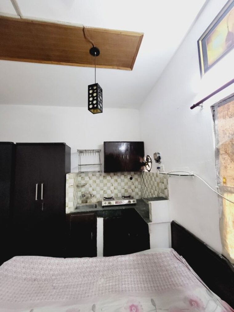 Kitchen, sector 51 1 RK 600 Sq.Ft. Independent House In Sector 51 Noida 9853575