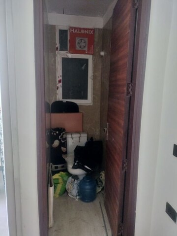 Furnished Amenities in 3 BHK Apartment at Sikka Kimaantra Greens, Sector 79 – for Rent