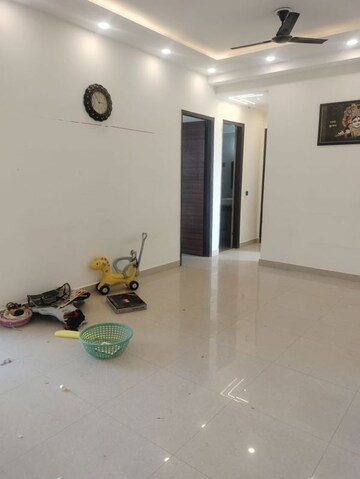 Living Room in 3 BHK Apartment at Sikka Kimaantra Greens, Sector 79 – for Rent