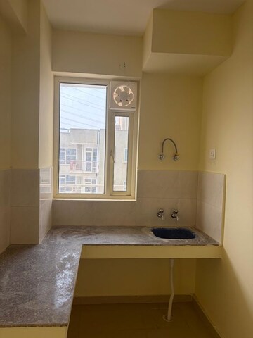 Furnished Amenities in 3 BHK Apartment at Pyramid Altia, Sector 70 – for Rent