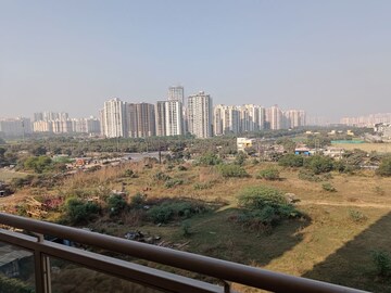 Plot Area in 3 BHK Apartment at Sikka Kimaantra Greens, Sector 79 – for Rent
