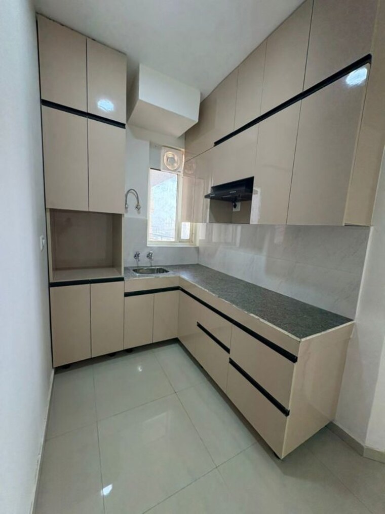 Kitchen, sector 70 3 Bedroom 650 Sq.Ft. Builder Floor In Sector 70 Gurgaon 9853614