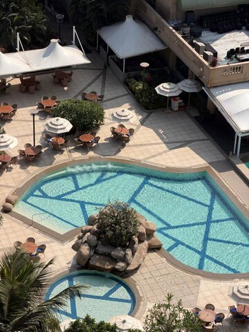 Parking in 2 BHK Apartment at Platinum Prive, Andheri West – for Rent