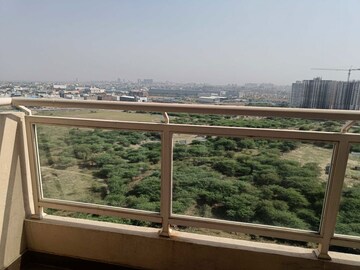 Swimming Pool in 3.5 BHK Apartment at Elite Golf Green, Sector 79 – for Rent