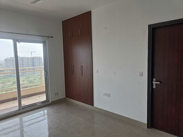 Room, elite-golf-green 3.5 Bedroom 1895 Sq.Ft. Apartment In Sector 79 Noida 9853602