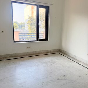 Room in 3 BHK Builder Floor at RWA Apartments Sector 108, Sector 108 – for Rent