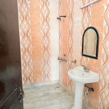 Bathroom in 3 BHK Builder Floor at RWA Apartments Sector 108, Sector 108 – for Rent