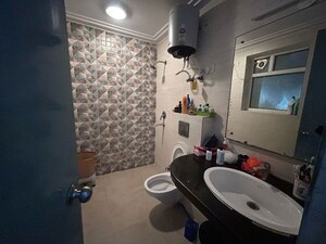 Master Bedroom in 3 BHK Builder Floor at Sector 28 – for Rent