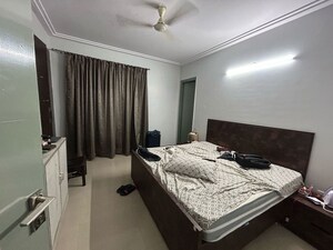 Bedroom in 3 BHK Builder Floor at Sector 28 – for Rent