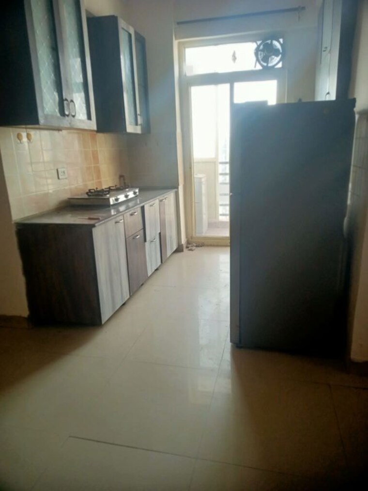 Kitchen, sector 40 3 Bedroom 250 Sq.Mt. Independent House In Sector 40 Noida 9853649