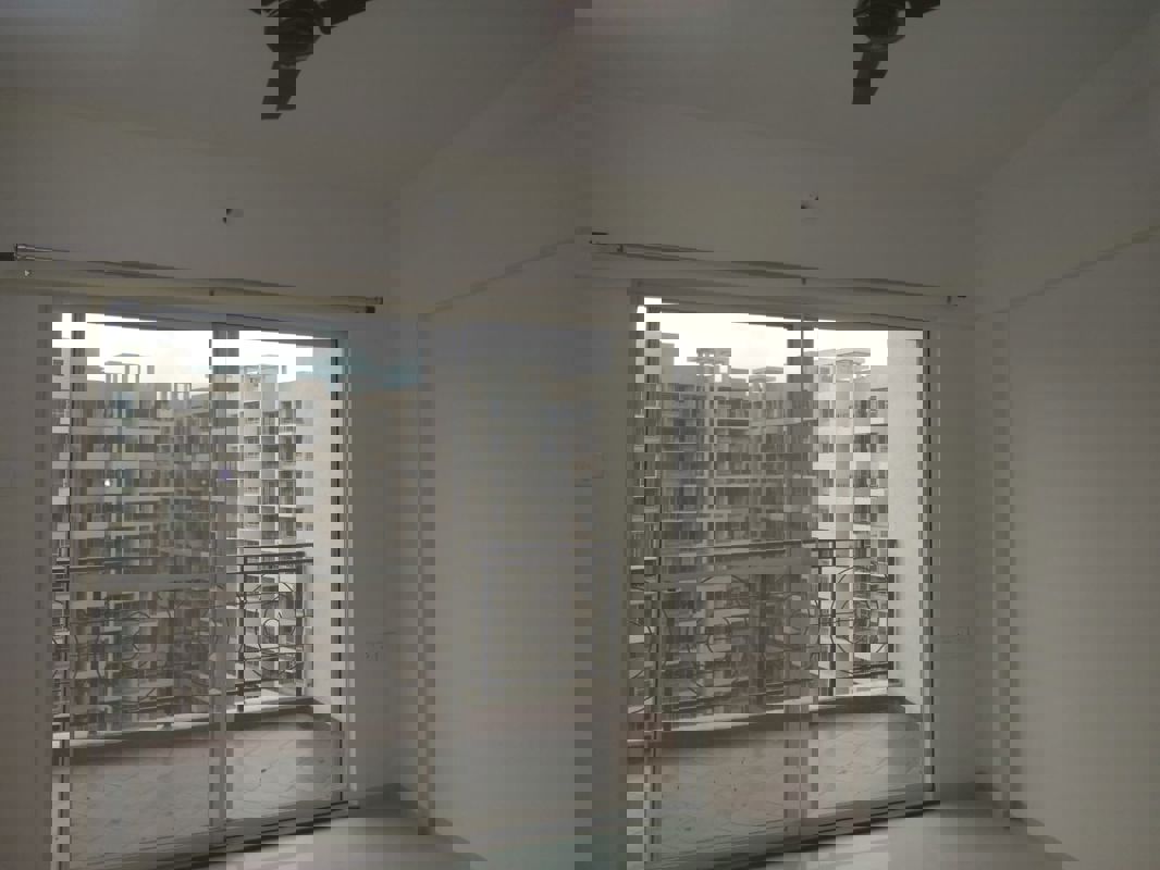 3 BHK + Pooja Room,Servant Room,Study Room,Extra Room Apartment For Rent in Bramha Skycity Apartment