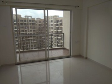 Room in 3 BHK Apartment at Bramha Skycity Apartment, Dhanori – for Rent