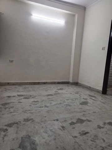 Room in 2 BHK Builder Floor at Neb Sarai – for Rent