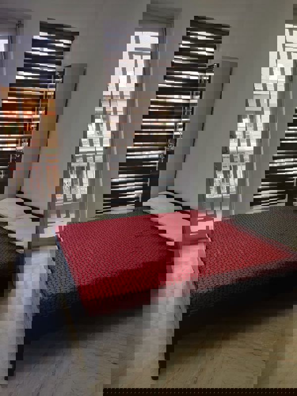 1 BHK + Pooja Room Independent House For Rent in Sector 17