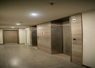 Room in 4 BHK Apartment at Ireo Victory Valley, Sector 67 – for Rent