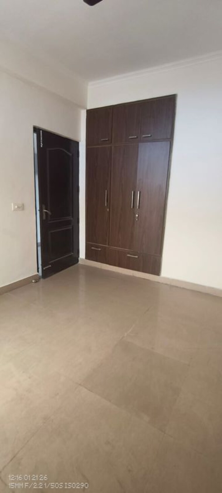 Room, aims-golf-city 3.5 Bedroom 1750 Sq.Ft. Apartment In Sector 75 Noida 9853676