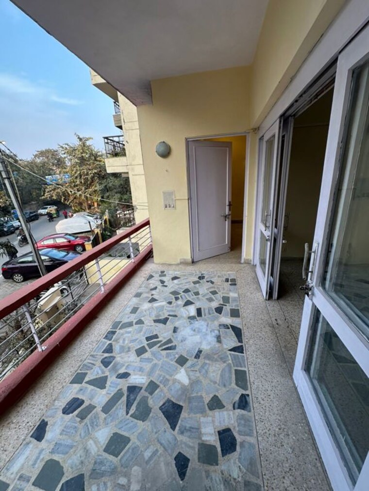 Balcony, sarvodaya enclave 3 Bedroom 2250 Sq.Ft. Builder Floor In Sarvodaya Enclave Delhi 9853689