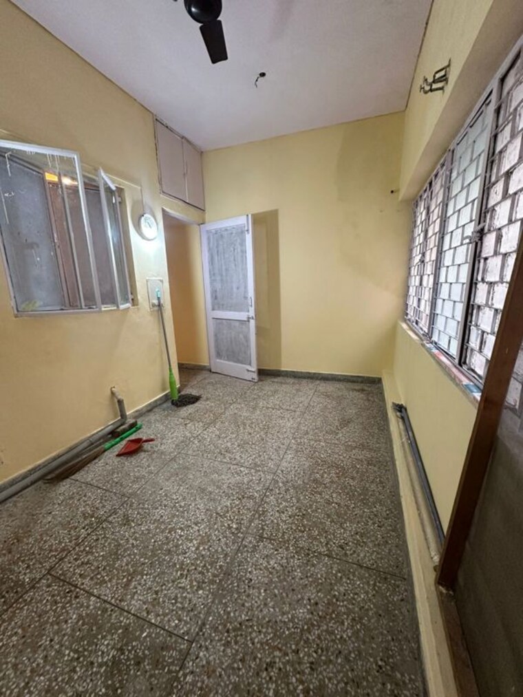 Bedroom, sarvodaya enclave 3 Bedroom 2250 Sq.Ft. Builder Floor In Sarvodaya Enclave Delhi 9853689