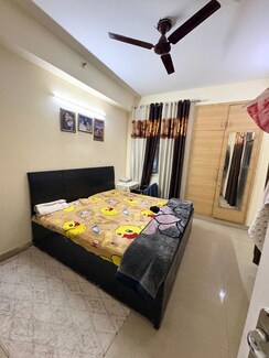 2.5 BHK + Study Room Apartment For Sale in RG Residency