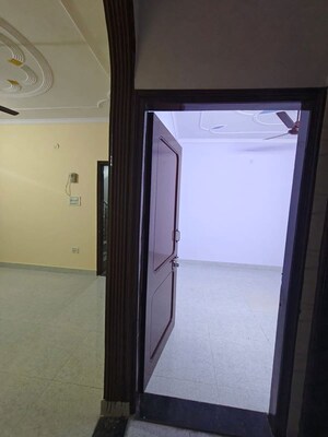 Room in 2 BHK Builder Floor at Baba Colony – for Rent