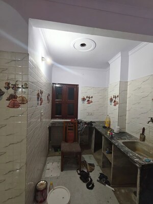 Team Area in 2 BHK Builder Floor at Baba Colony – for Rent