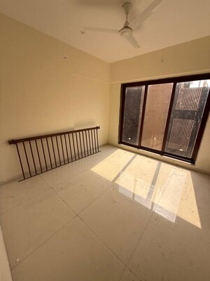 Bedroom in 3 BHK Apartment at Geetanjali Heritage, Chembur – for Rent