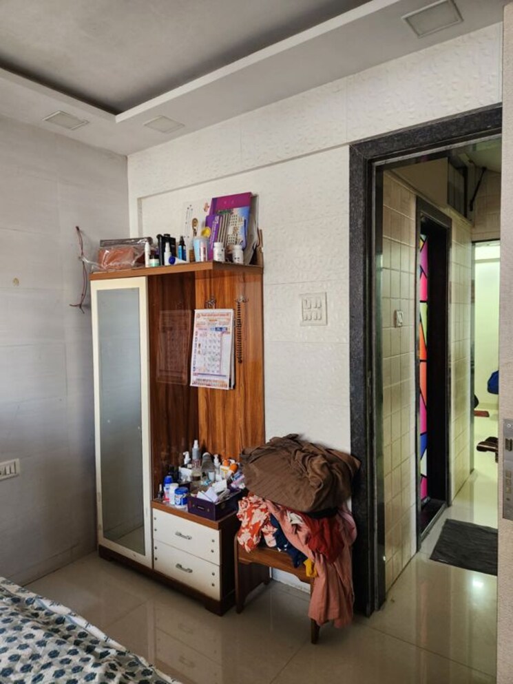 Living Room, shree-satyam-chs-kharghar-sector-20 1 Bedroom 400 Sq.Ft. Apartment In Kharghar Sector 20 Navi Mumbai 9853699