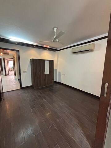 Room in 3 BHK Builder Floor at Greater Kailash I – for Rent