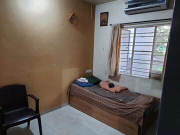 Bedroom in 3 BHK Apartment at Mahatma Society – for Rent