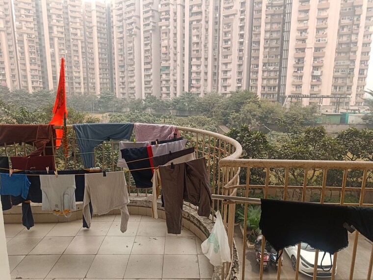 Exterior View, amrapali-silicon-city 2.5 Bedroom 1180 Sq.Ft. Apartment In Sector 76 Noida 9853723