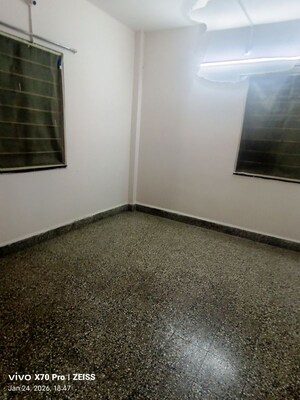Room in 2 BHK Apartment at Bhosale Nagar – for Rent