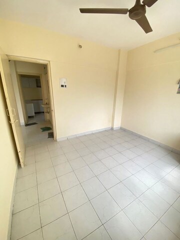 2 BHK Apartment For Rent in New Gokul Plaza CHS, Kandivali East