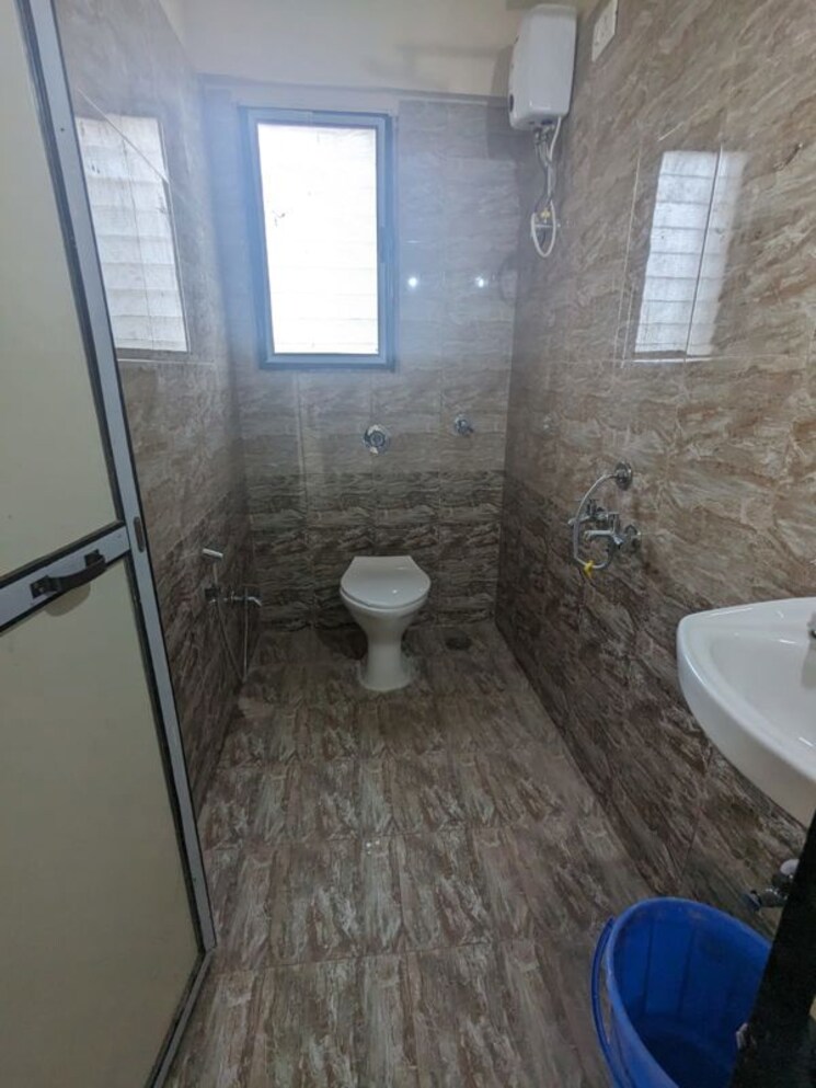 Bathroom, swapnapurti-chs 2 Bedroom 960 Sq.Ft. Apartment In Goregaon West Mumbai 9853749