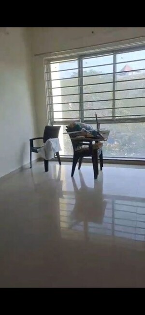 2 BHK Apartment For Rent in Sheth Vasant Lawns, Laxmi Nagar