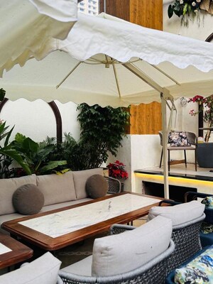 Team Area in  Shop at Best Complex Andheri West, Andheri West – for Rent