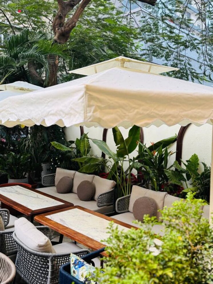 Team Area, best-complex-andheri-west Commercial Shop 5000 Sq.Ft. In Andheri West Mumbai 9853775