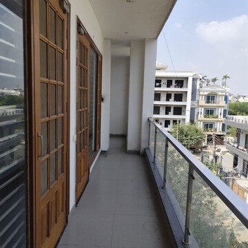 Balcony in 3 BHK Builder Floor at Sushant Lok 3, Sector 57 – for Rent