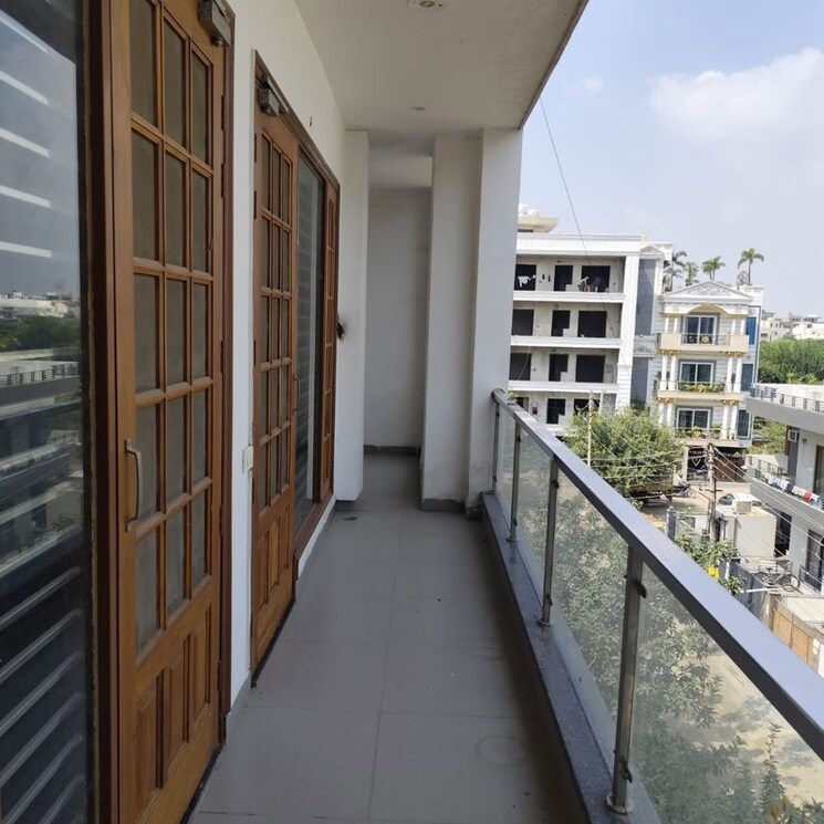 Balcony, sushant-lok-3 3 Bedroom 2600 Sq.Ft. Builder Floor In Sector 57 Gurgaon 9853786
