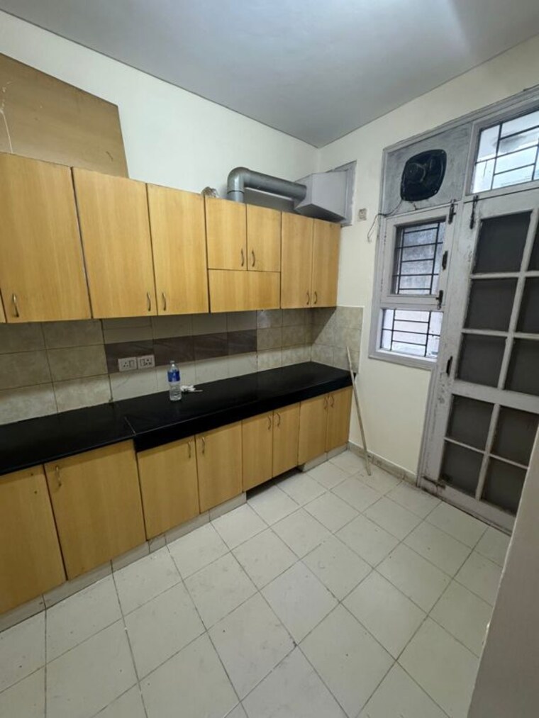 Kitchen, unitech-south-city-ii 3 Bedroom 1850 Sq.Ft. Builder Floor In Sector 50 Gurgaon 9853788