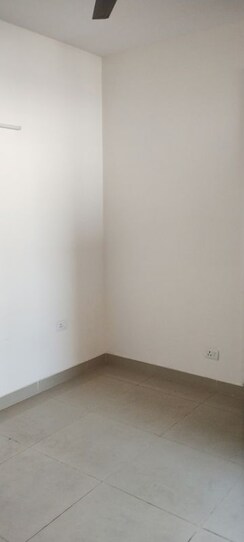 2 BHK + Pooja Room Apartment For Rent in Supertech Mart