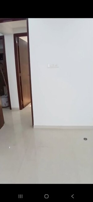 Room in 3 BHK Apartment at Sunteck Avenue 2, Goregaon West – for Rent