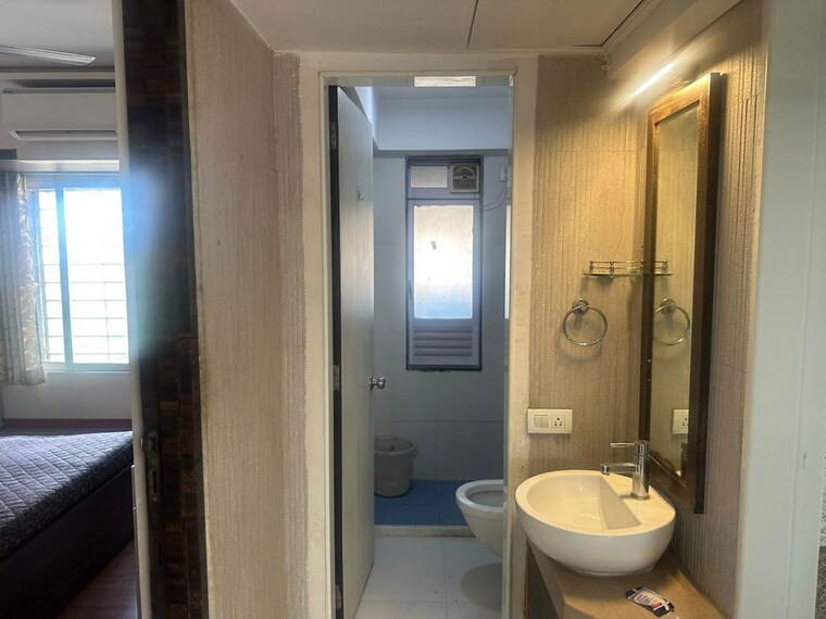 Bathroom, group-seven-rushi-heights 3 Bedroom 1000 Sq.Ft. Apartment In Goregaon East Mumbai 9853866