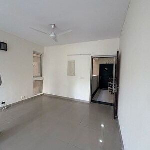 Room in 2.5 BHK Apartment at BPTP Park Prime, Sector 66 – for Rent