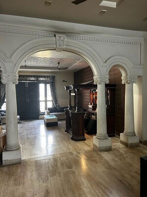 6+ BHK Villa For Sale in Sector 23