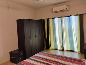 Bedroom in 3 BHK Apartment at HDIL Metropolis Residences, Andheri West – for Rent
